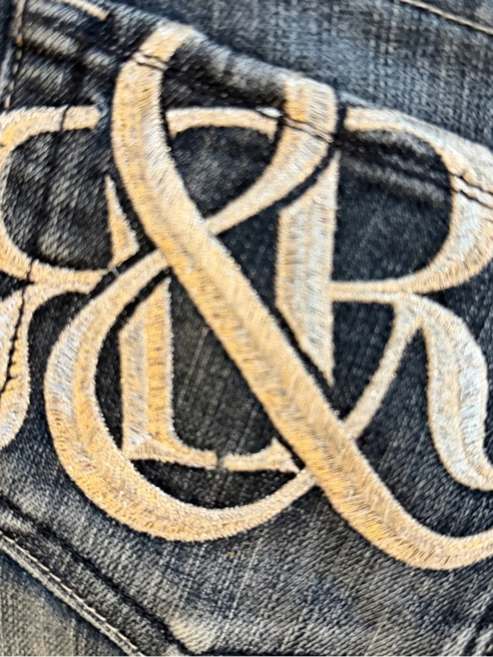 Rock & Republic Low Rise Skinny Jeans Size 26 Med Dk Wash Embroidered Pocket - Picture 6 of 16